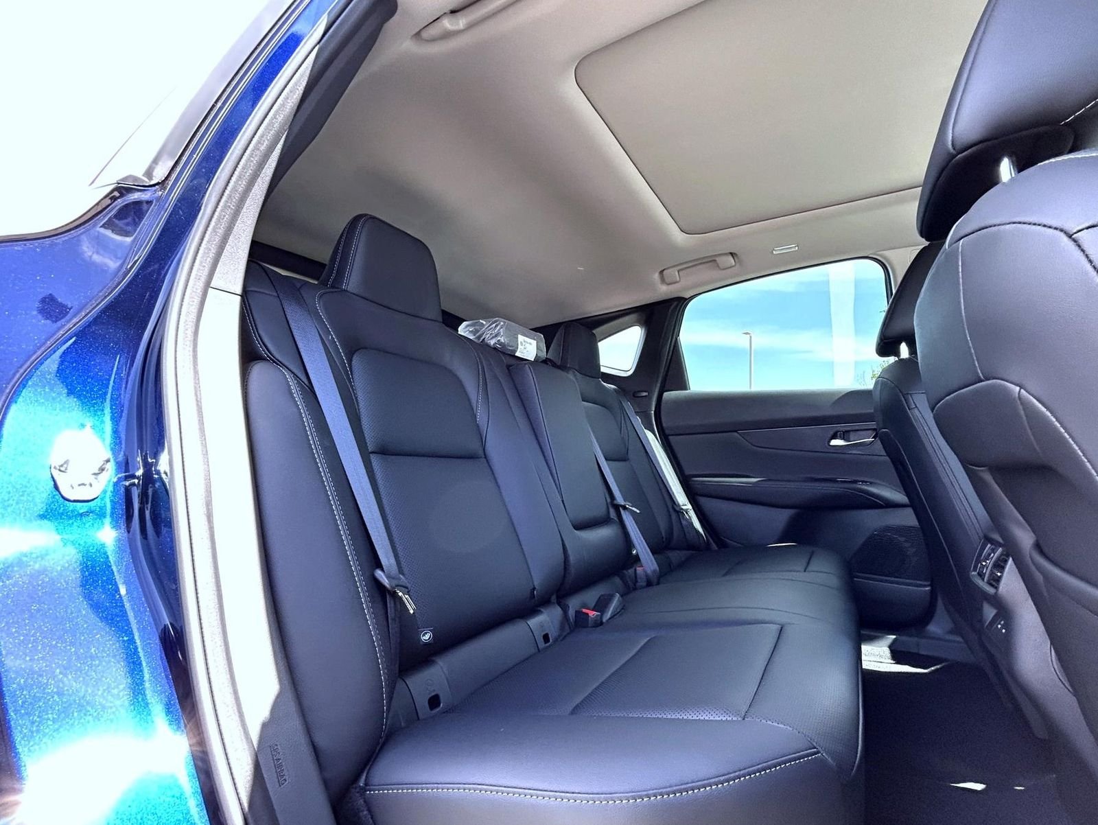 New 2026 Deep Ocean Blue Pearl Nissan SL image 18