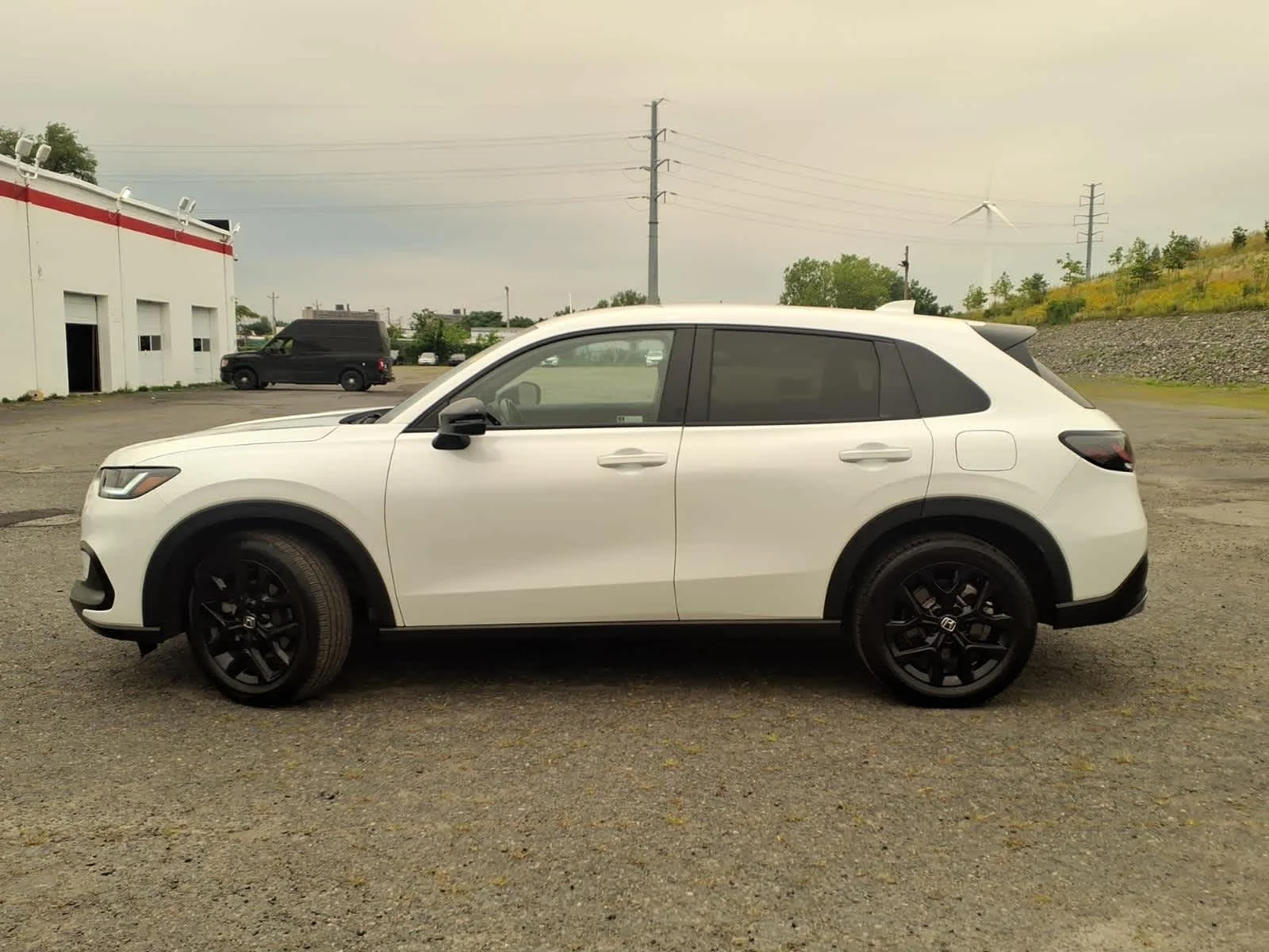 Certified Used 2024 Platinum White Pearl Honda Sport image 8