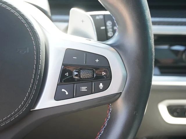 Used 2024 Black BMW M60i image 29