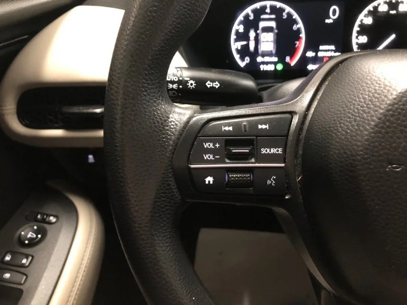 Used 2024  Honda LX image 21