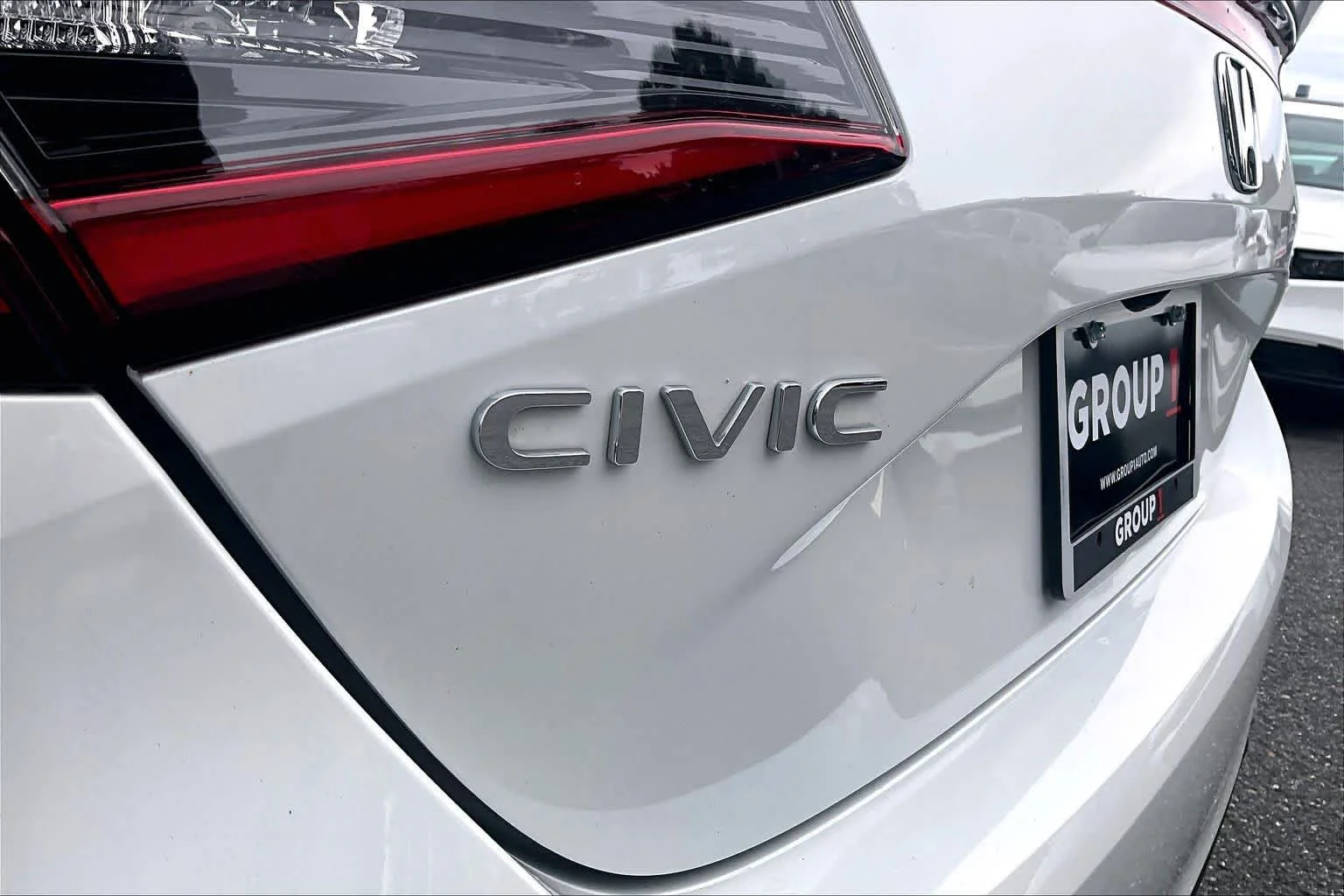 Used 2023 Platinum White Pearl Honda Sport image 31