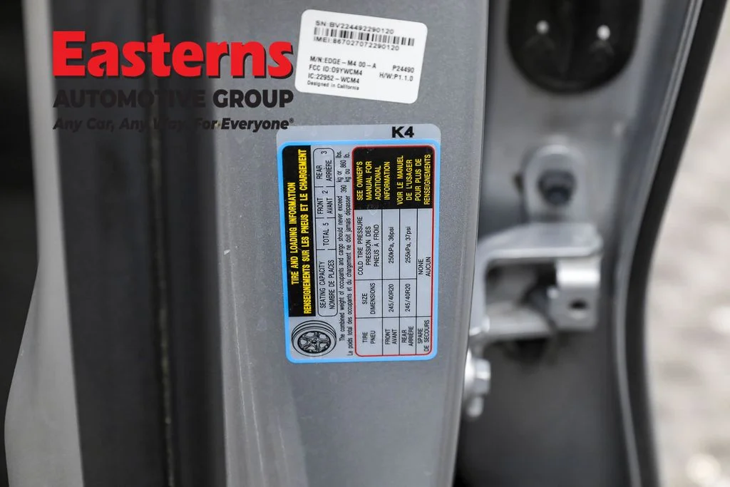 Used 2023 Silver Hyundai SEL image 34