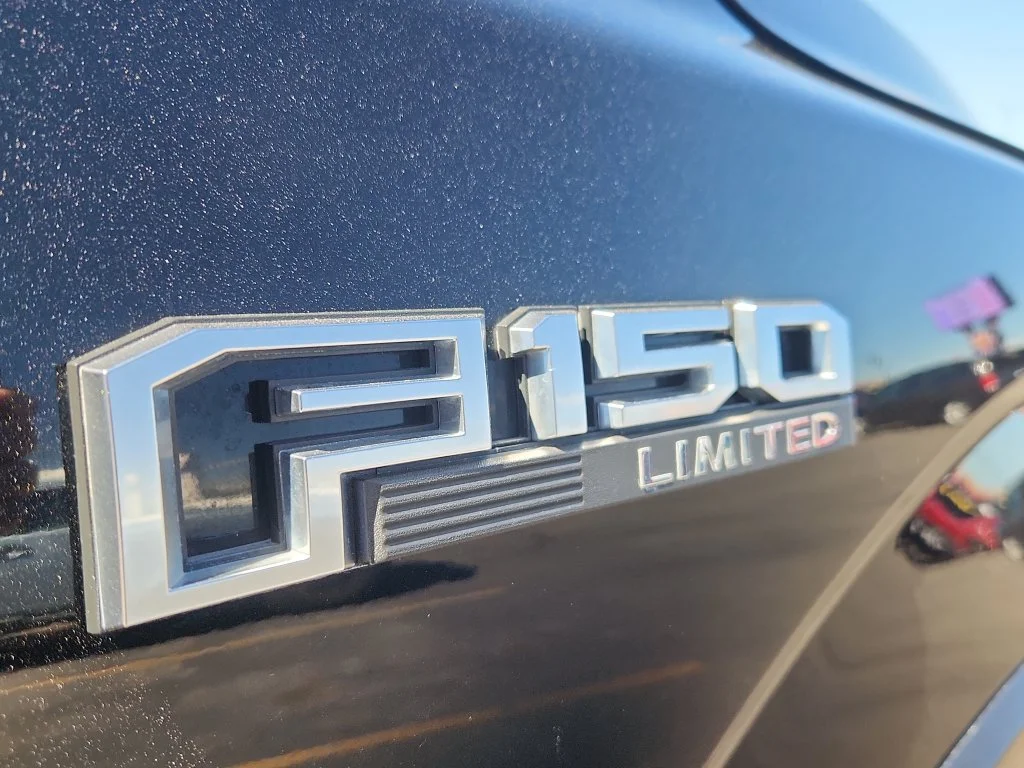 Used 2018 Black Ford Limited image 17
