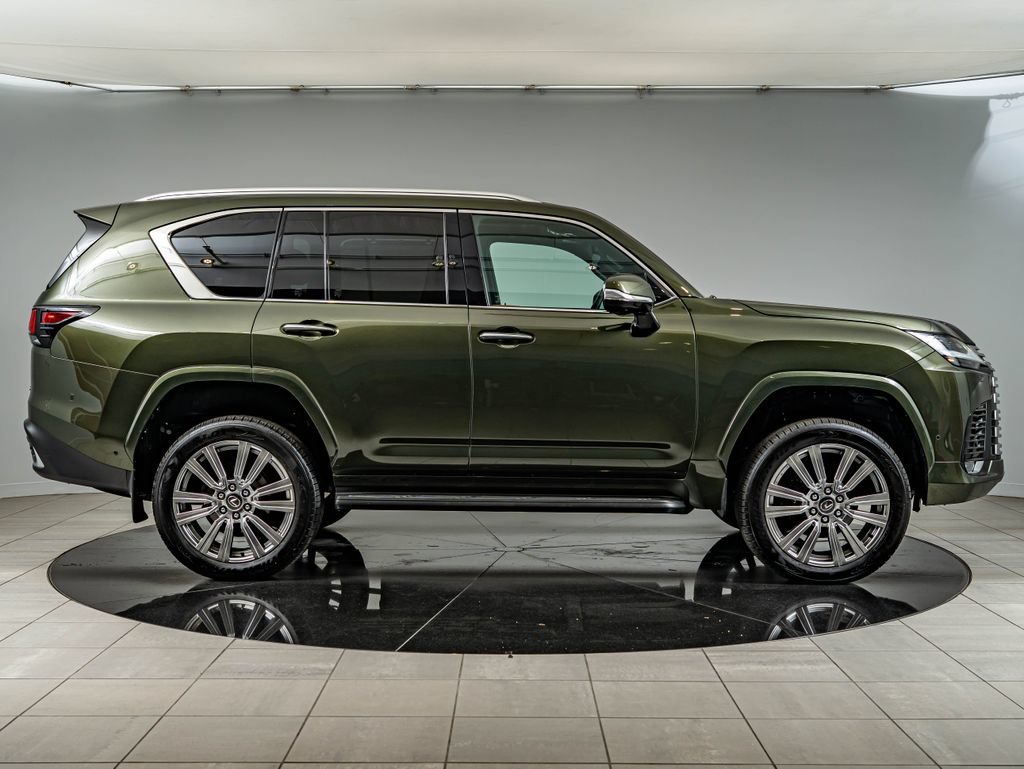 New 2025 Nori Green Pearl Lexus 700h Ultra Luxury image 4