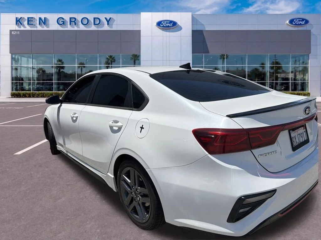 Used 2021 White Kia GT-Line image 12