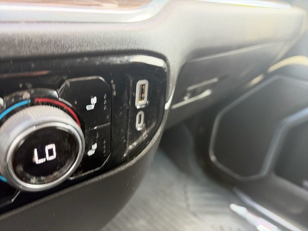 Used 2024 White Chevrolet LT image 21