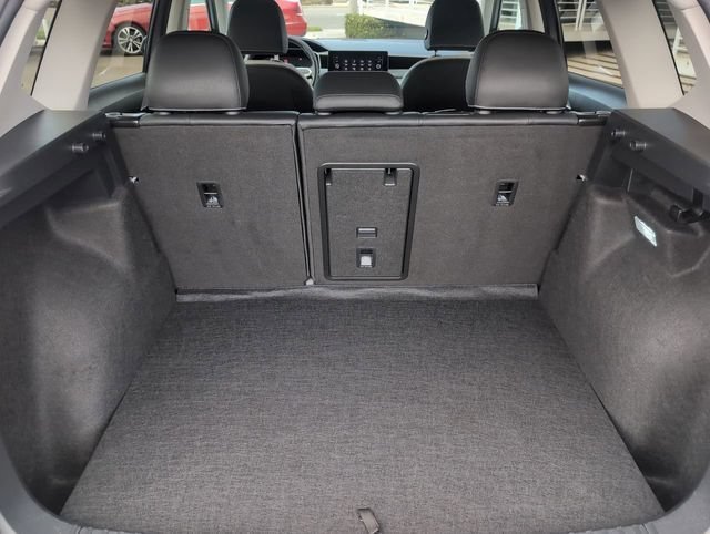 2025 Volkswagen Taos SE - Photo 24