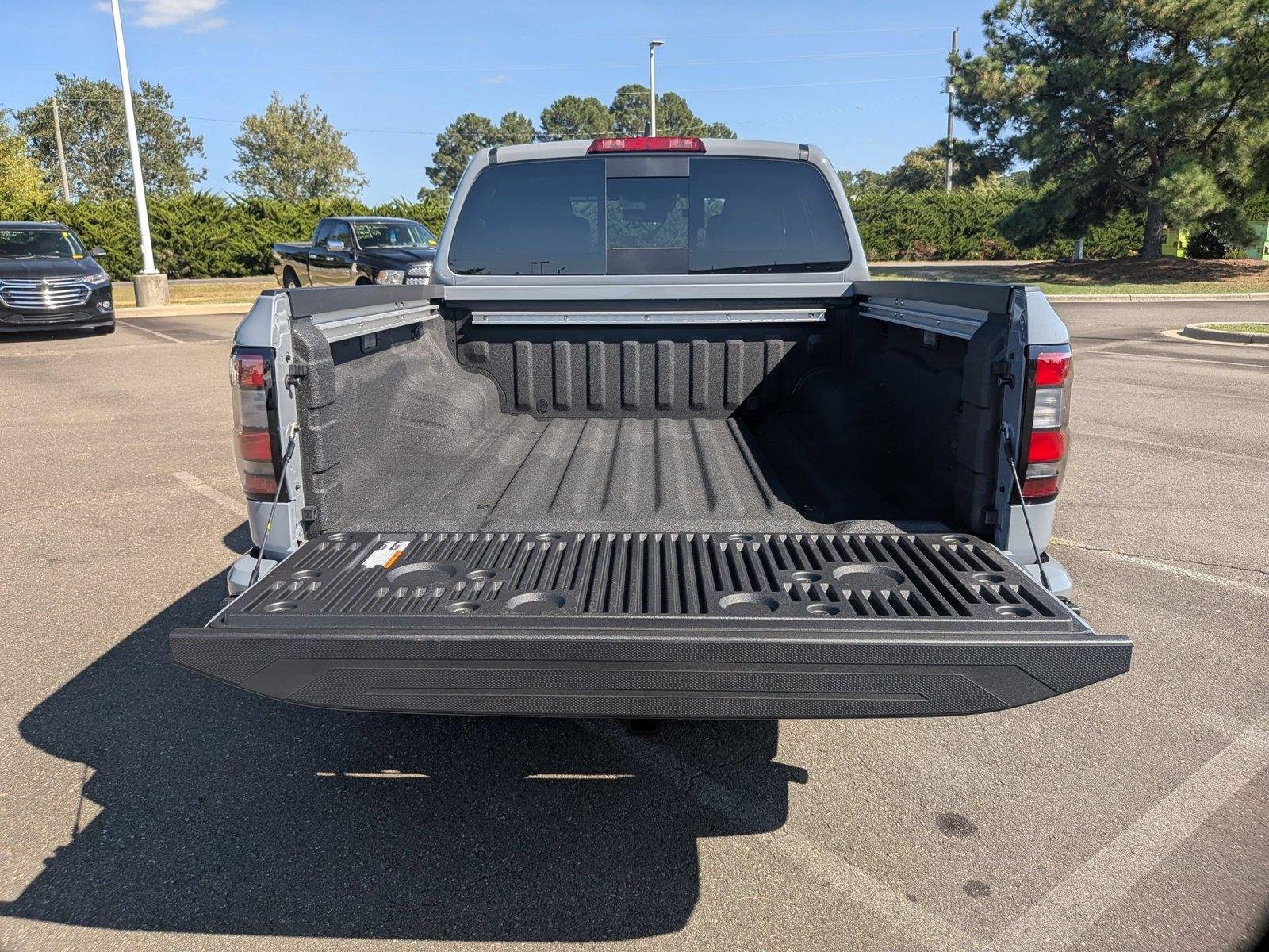 New 2027 Boulder Gray Pearl Nissan Crew Cab PRO-4X® image 35