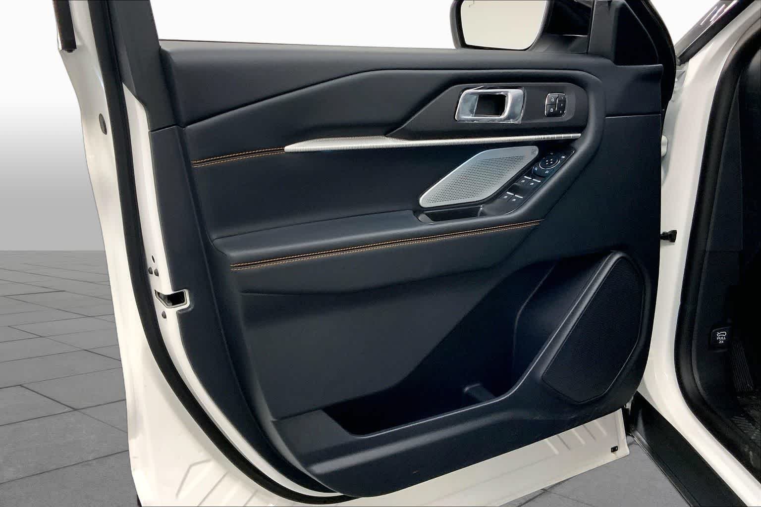 New 2026 Star White Metallic Tri-Coat Ford Tremor® image 10