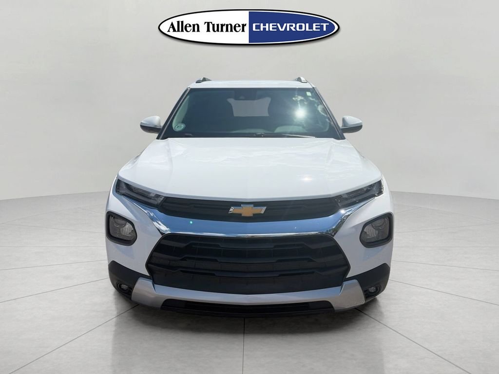 Used 2023 White Chevrolet LT image 2