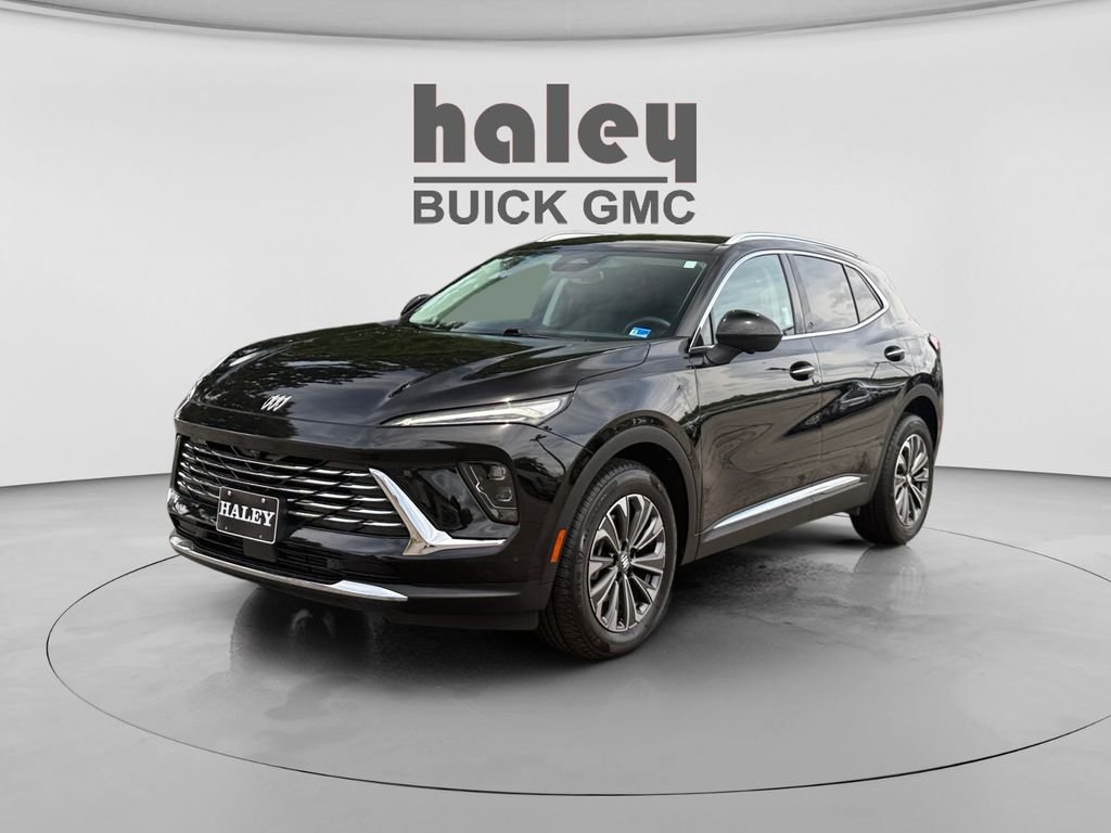 Used 2025 Black Buick Preferred image 1