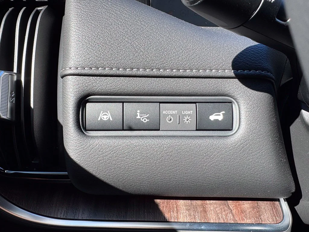2026 Nissan Armada Platinum - Photo 25