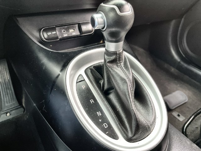 Used 2017 Black Kia Plus image 29