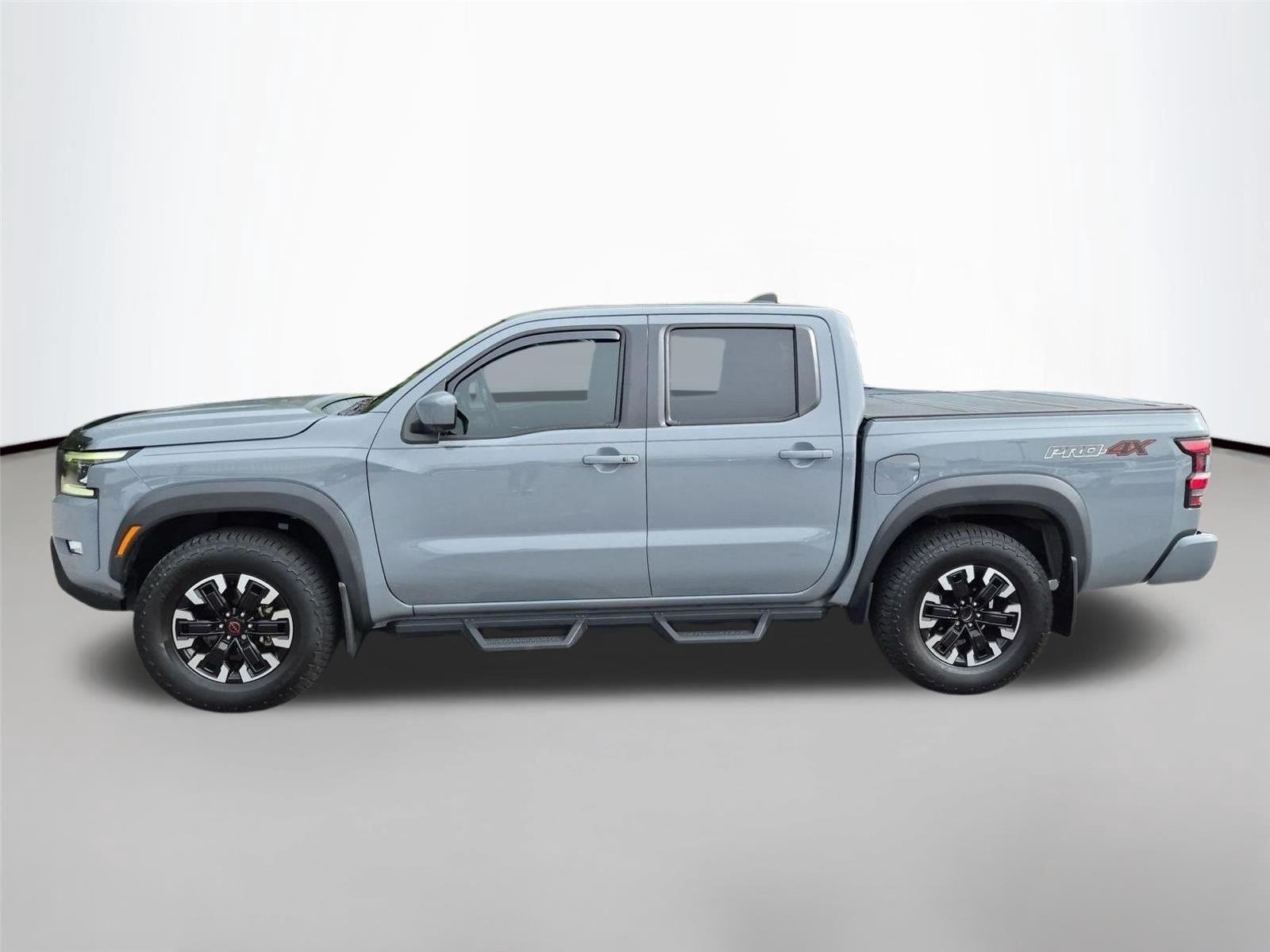 Used 2022 Boulder Grey Pearl Nissan PRO-4X image 2