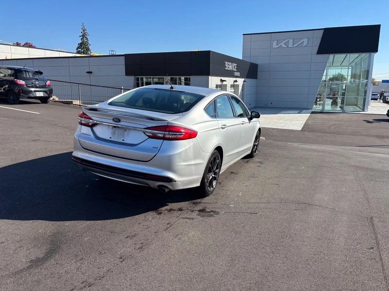 Used 2018 Silver Ford SE image 8