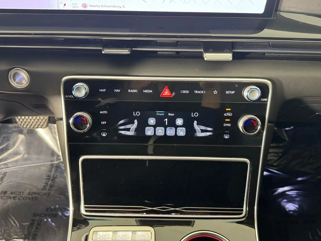 Used 2025 Silver Genesis 2.5T image 26