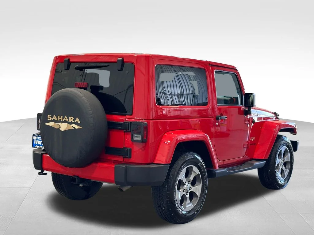 Used 2018 Red Jeep Sahara image 14