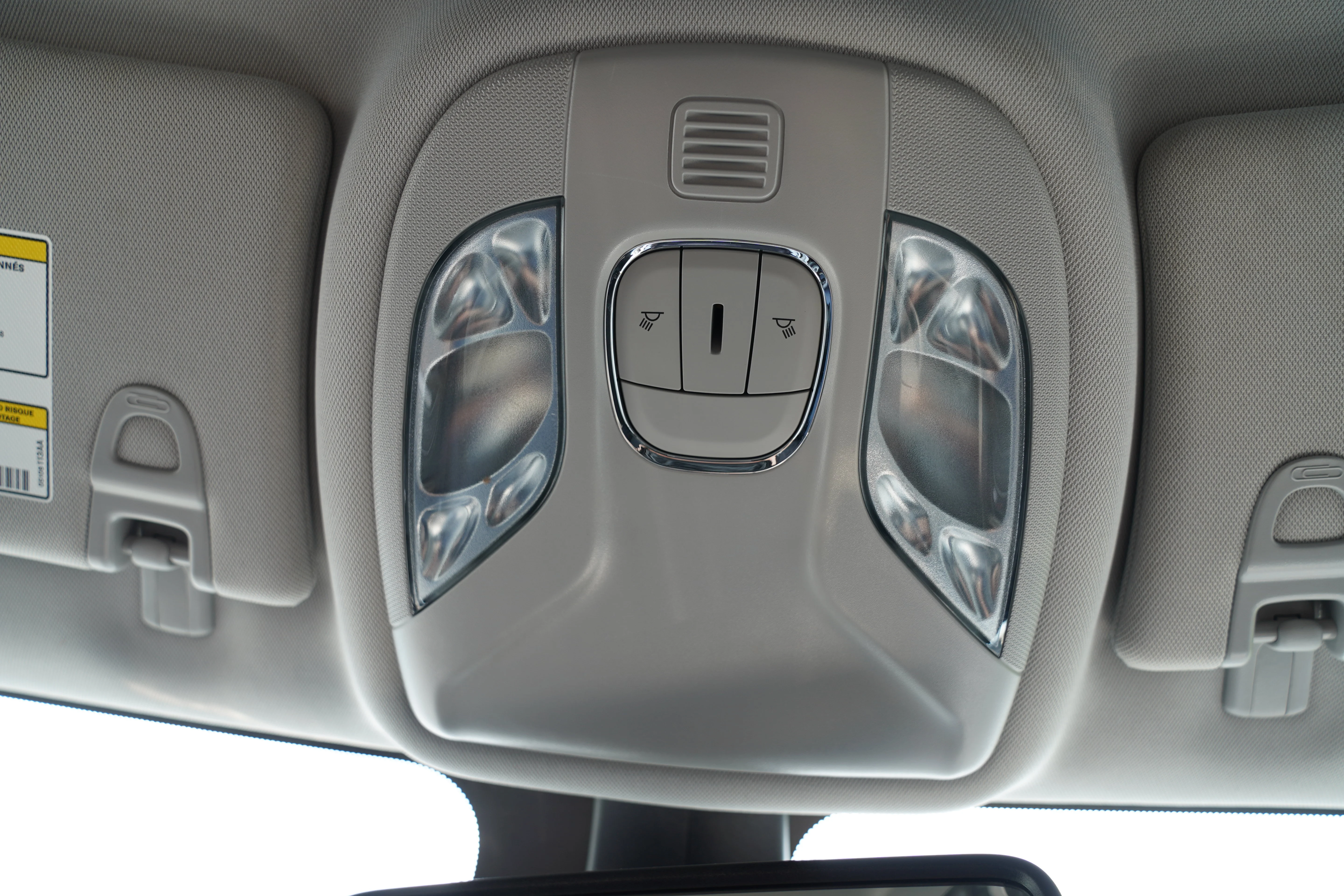 Used 2022 Bright White Clearcoat Jeep Limited image 28
