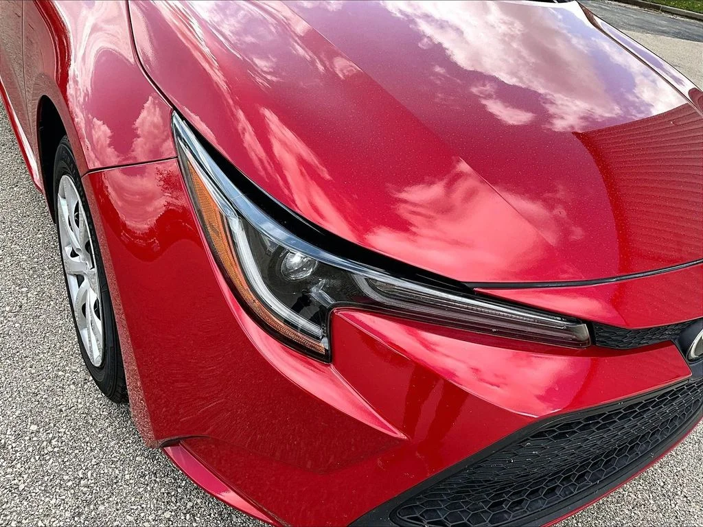 Used 2021 Red Toyota LE image 31