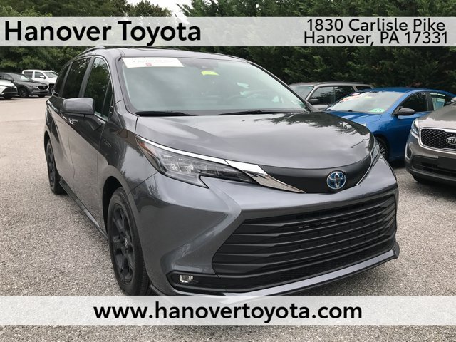 Used 2025 Magnetic Gray Metallic Toyota XLE image 1