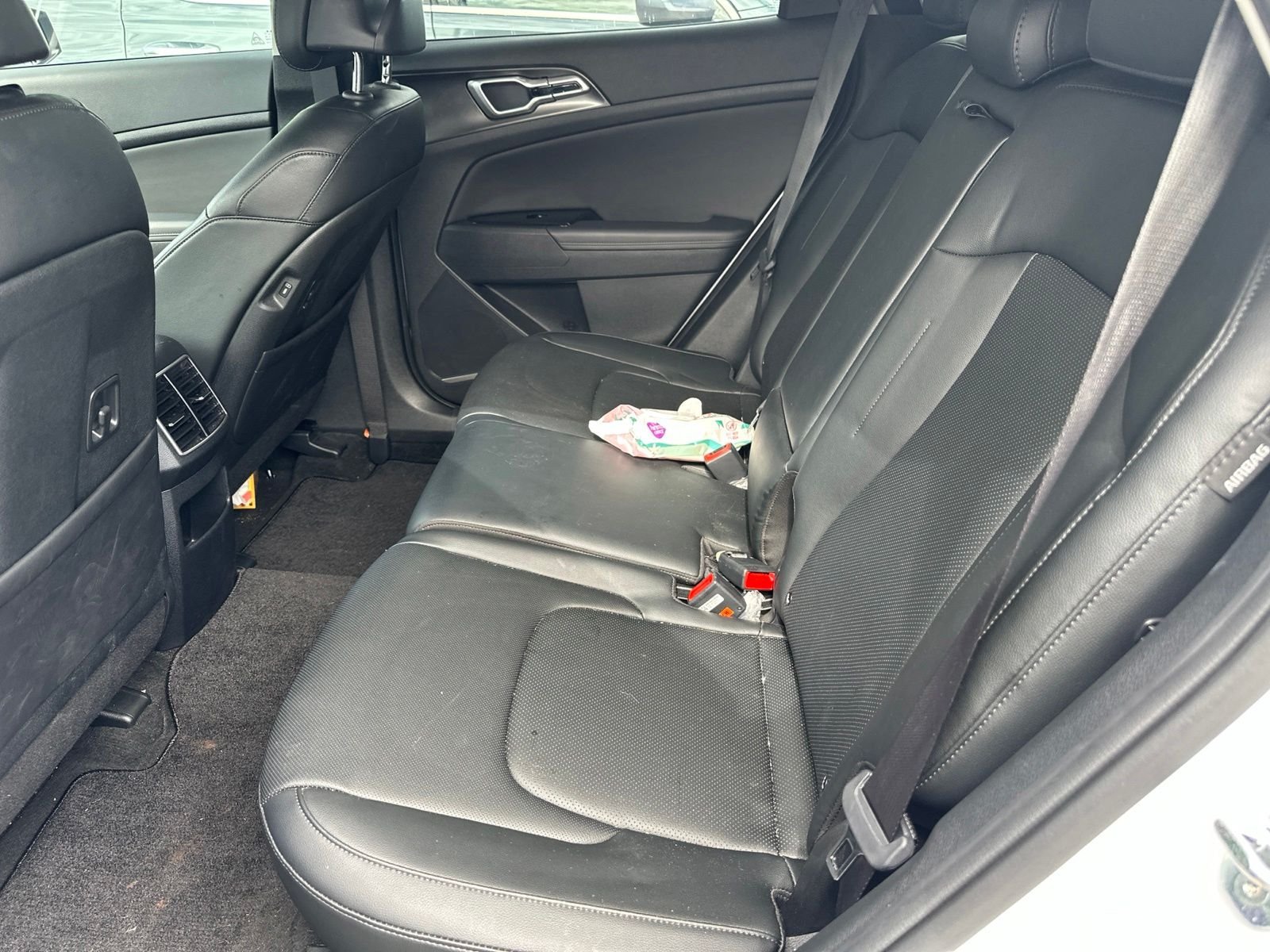 Used 2025 Glacial White Pearl Kia EX image 15