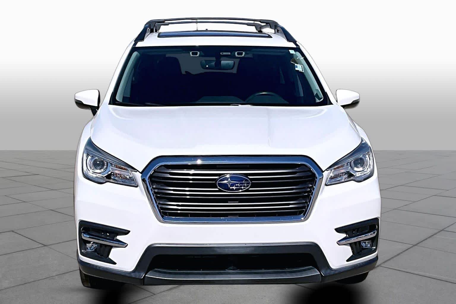 Used 2021 Crystal White Pearl Subaru Limited image 4