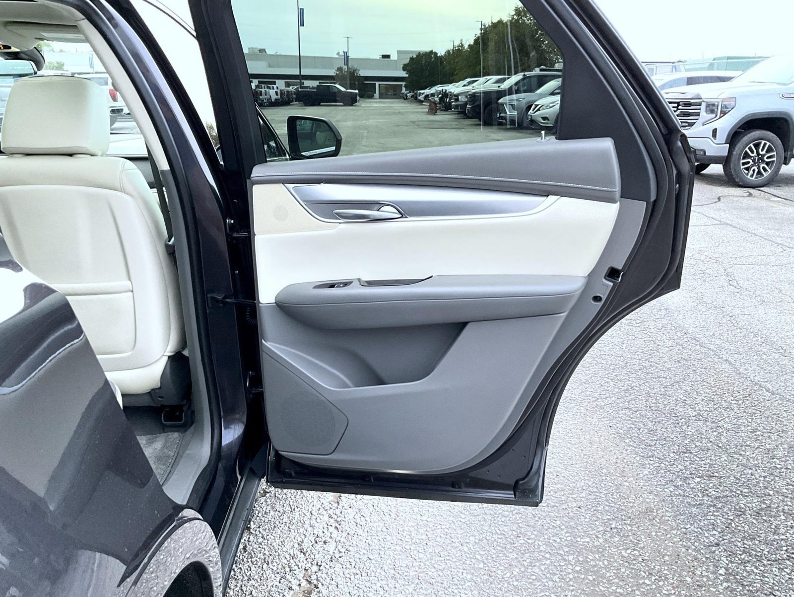2017 Cadillac XT5 Premium Luxury - Photo 16