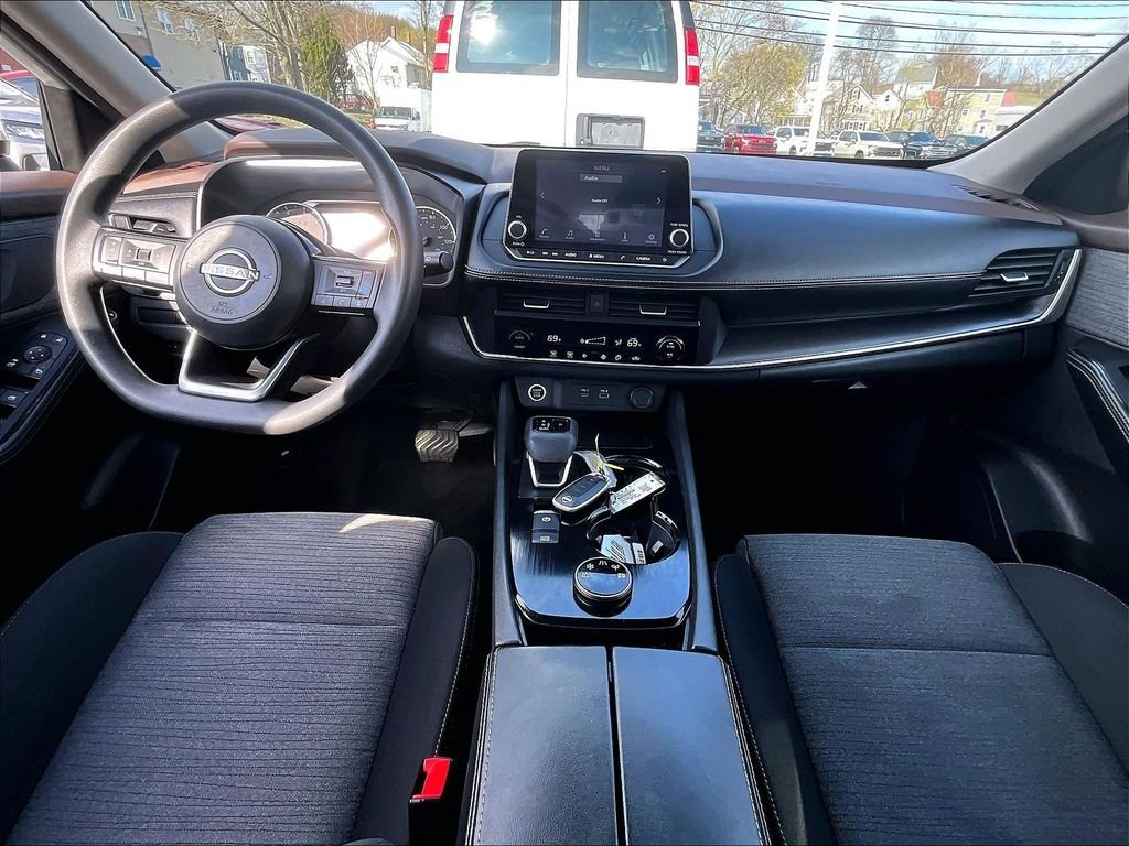 Used 2023 White Nissan SV image 21