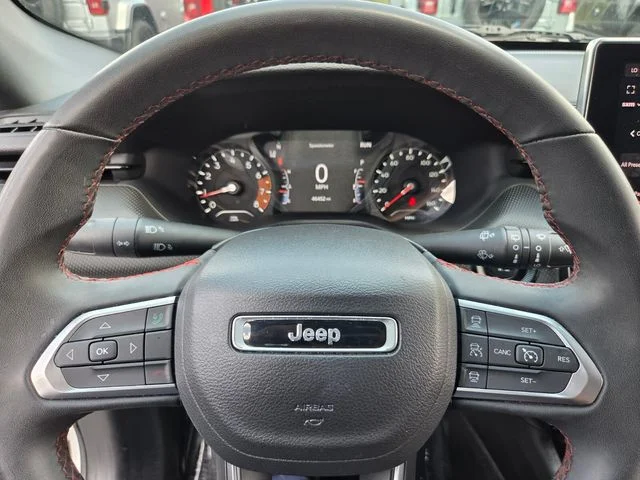 Used 2024 White Jeep Trailhawk image 27