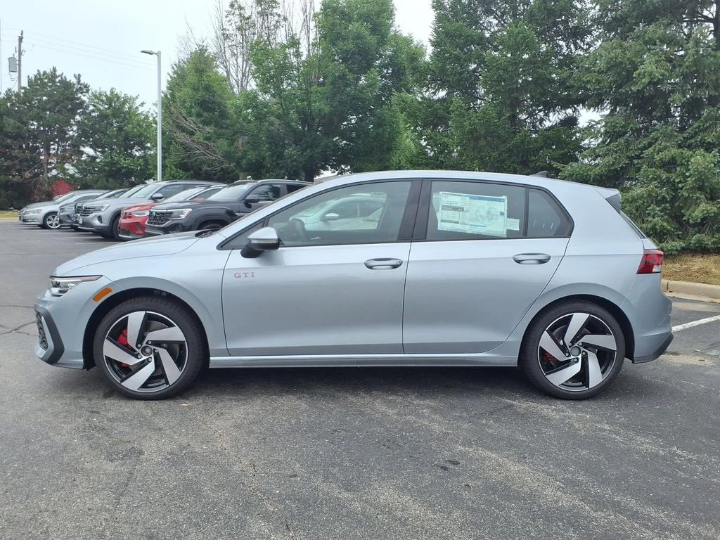 New 2026 Alpine Silver Metallic Volkswagen S image 3