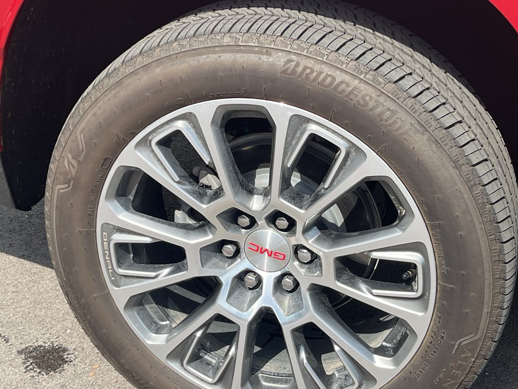 Used 2025 Volcanic Red Tintcoat GMC Denali image 9