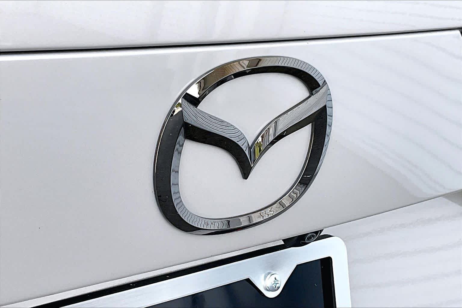 Used 2026 Platinum Quartz Mazda Premium Sport image 31