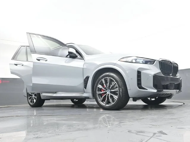 Used 2024 Gray BMW xDrive50e image 42
