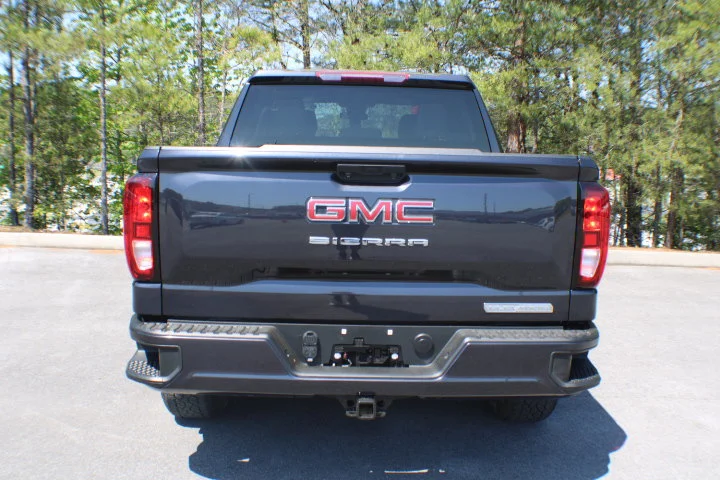 Certified Used 2023 Titanium Rush Metallic GMC Elevation image 18