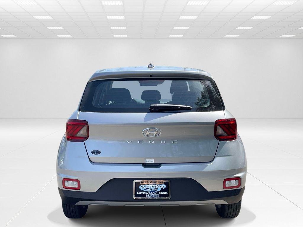 New 2026 Silver Hyundai SE image 5