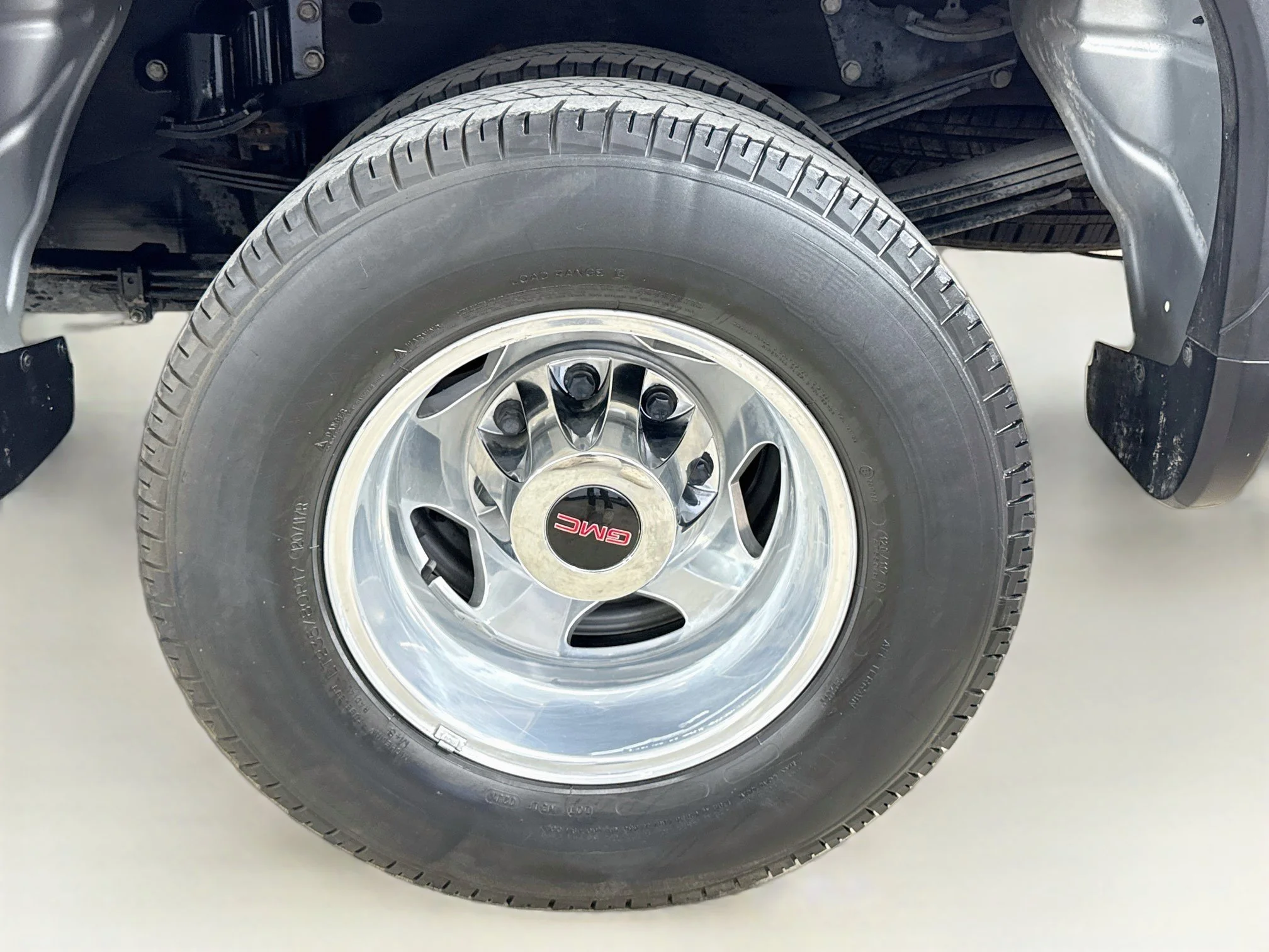 Used 2023 QUICKSILVER METALLIC GMC Denali image 34