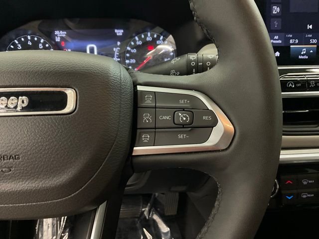 Used 2025 Red Jeep Limited image 13
