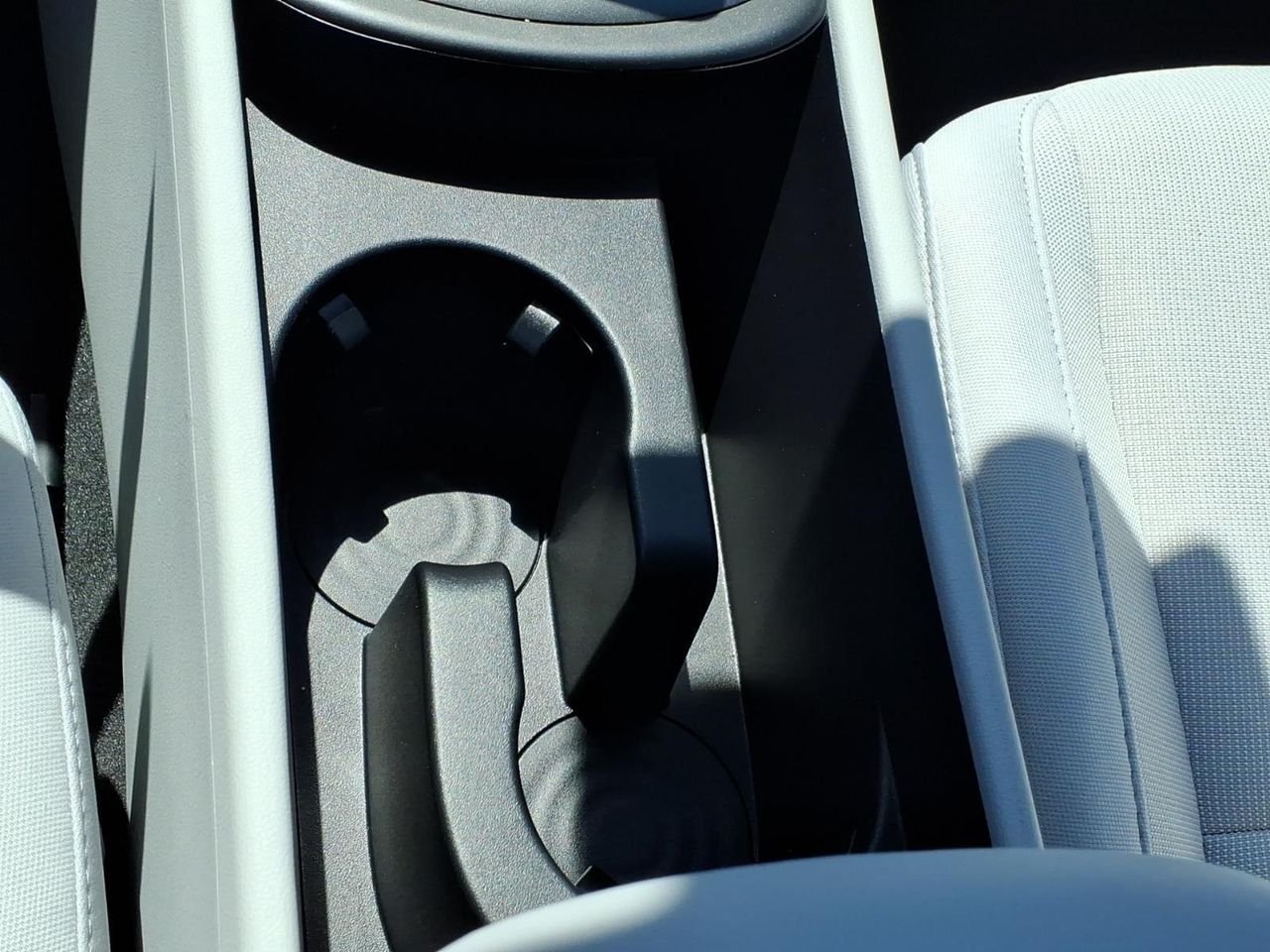 New 2026 Cyber Gray Metallic Hyundai SE FWD image 30