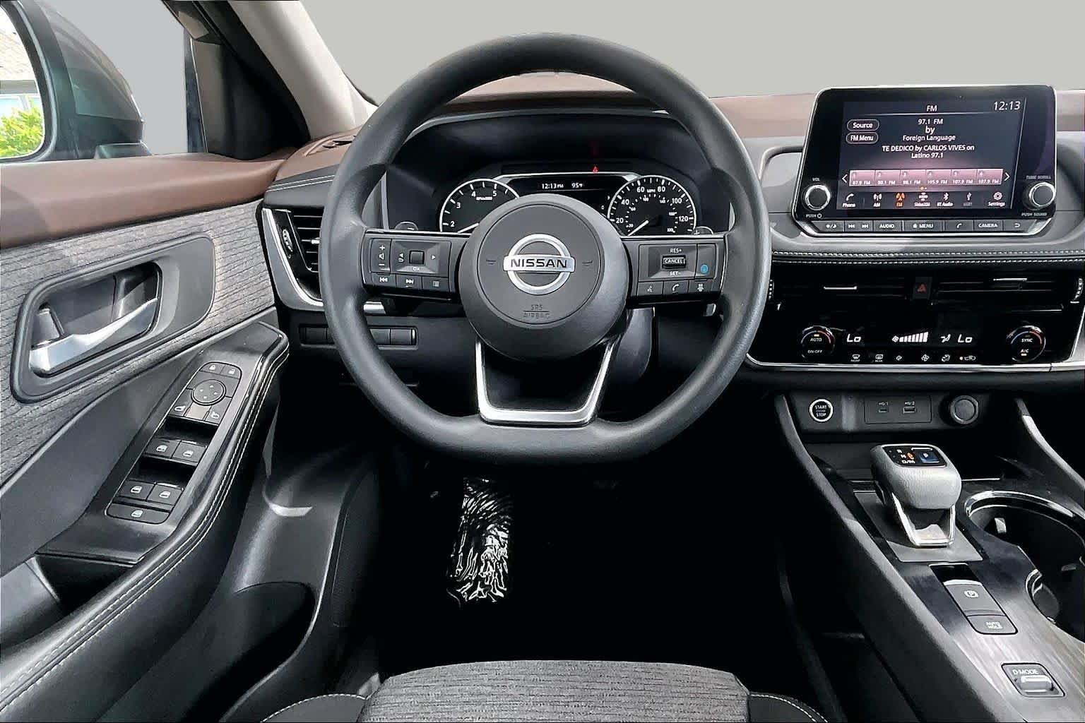 Used 2021 Gun Metallic Nissan SV image 6