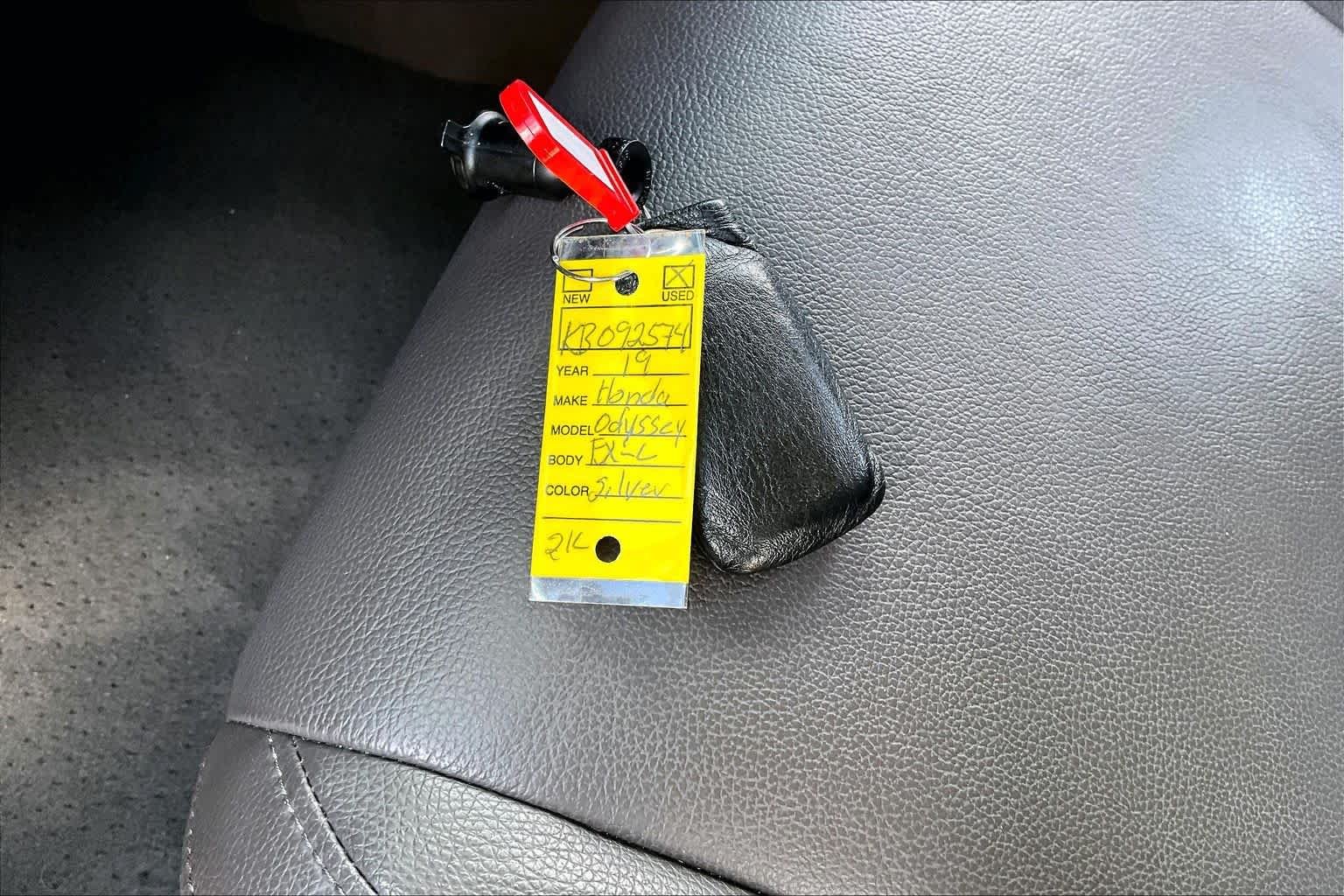 Used 2019 Lunar Silver Metallic Honda EX-L image 15