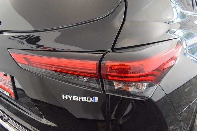 Used 2020 Black Toyota XLE image 2