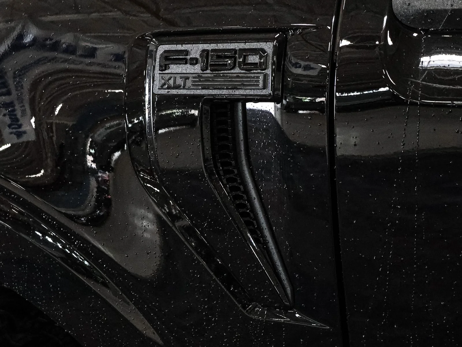 New 2026 Agate Black Metallic Ford XLT image 20