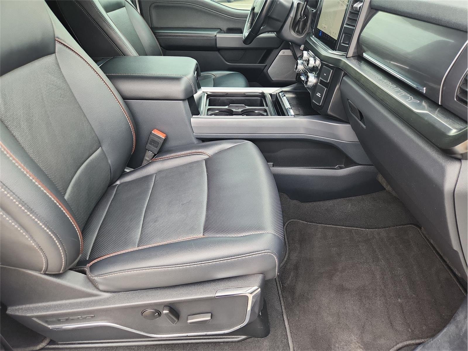 2024 Ford F-350 Super Duty Lariat - Photo 28