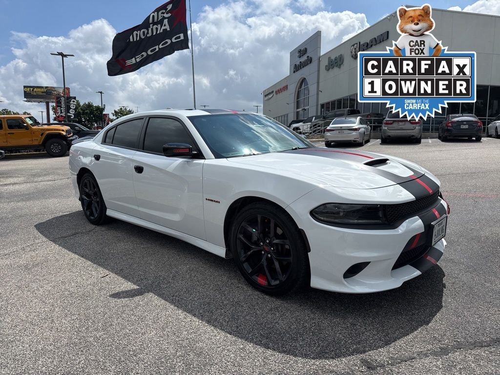 2022 Dodge Charger R/T's photo