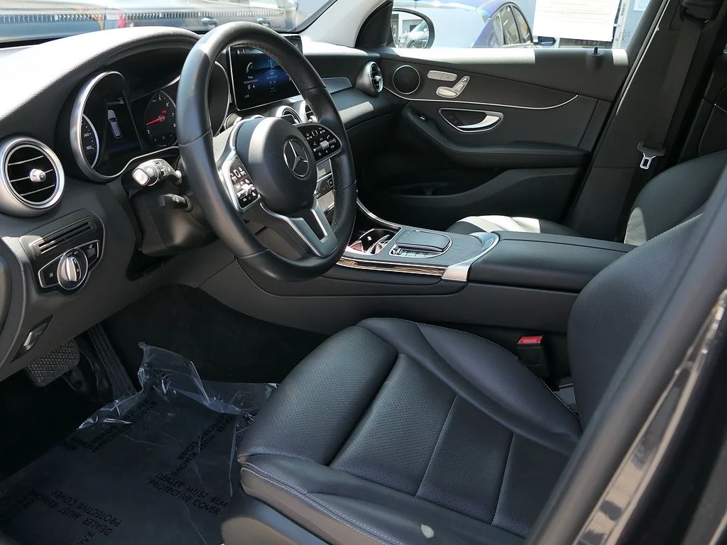 Used 2022 Gray Mercedes-Benz GLC 300 image 12