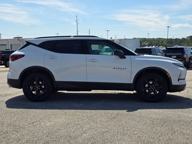 Used 2024 White Chevrolet LT image 6