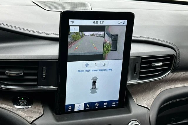 Used 2020 Gray Ford Platinum image 26