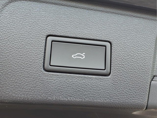 New 2026 Deep Black Pearl Volkswagen Peak Edition 4Moti image 11