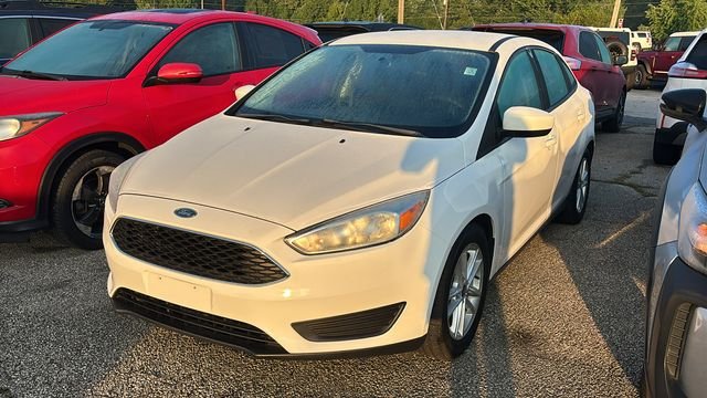 Used 2018 Ford Focus SE with VIN 1FADP3F24JL327546 for sale in Delaware, OH