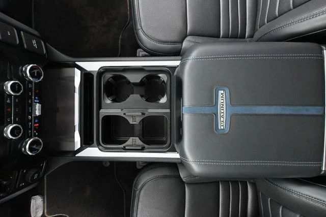 2026 Ford F-250 Super Duty Platinum - Photo 37